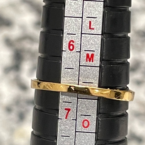 Heart Promise Ring Gold Tone Multicolor Gemstone Sample minimalist Ring Sz 6.75 - Picture 8 of 10